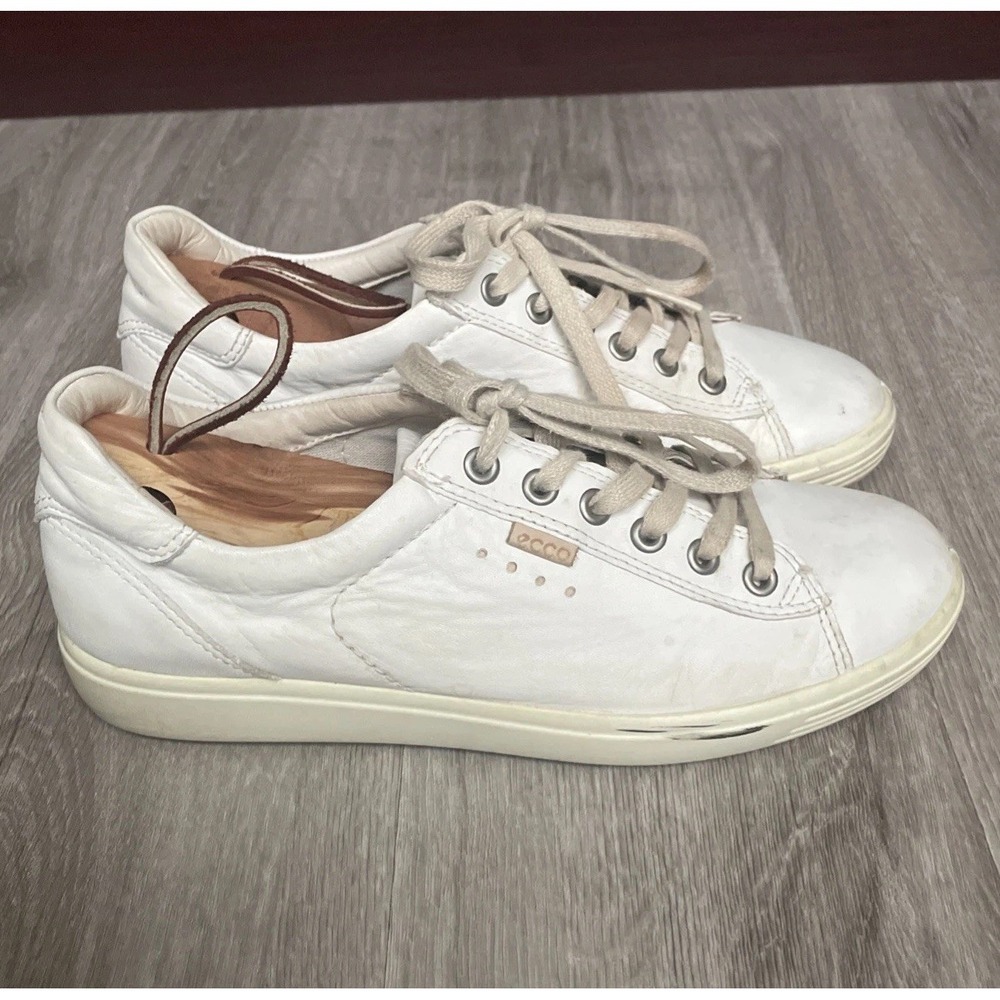 Ecco Sneakers Womens White Soft Leather Comfort Walking Shoe Size 7- 7.5